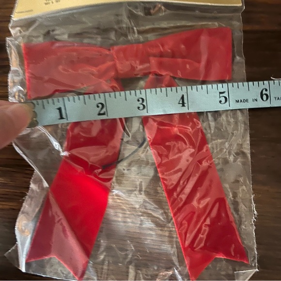 Vintage Christmas Holiday Decor Bundle Red Bows Santa’s - Picture 5 of 14